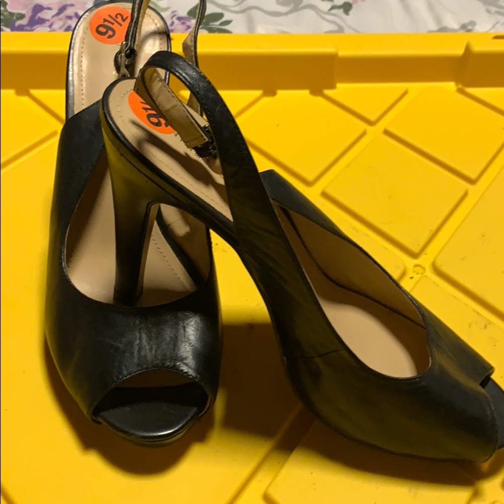 Nine West Heels - Picture 2 of 4